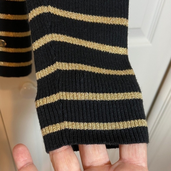 Lauren Ralph Lauren Women's Black and Gold‎ Ribbed Turtleneck Sweater Size M - Picture 3 of 7